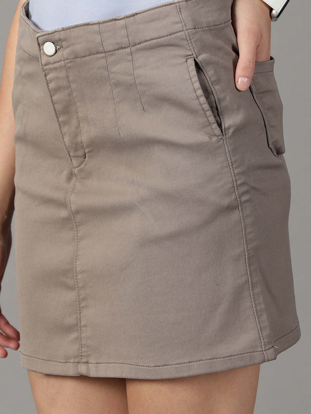 Women's Grey Solid Pencil Denim Skirt