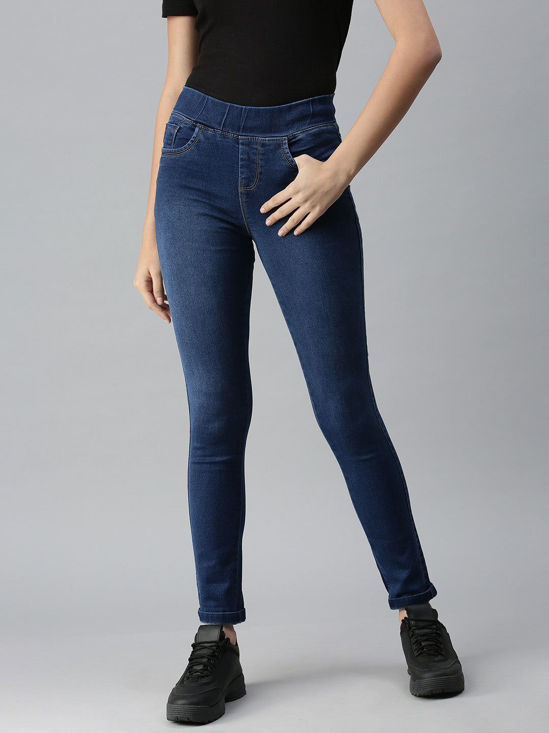 Women's Navy Blue Solid Denim Skinny Jeans