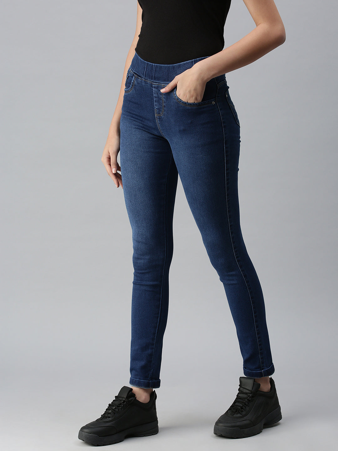 Women's Navy Blue Solid Denim Skinny Jeans