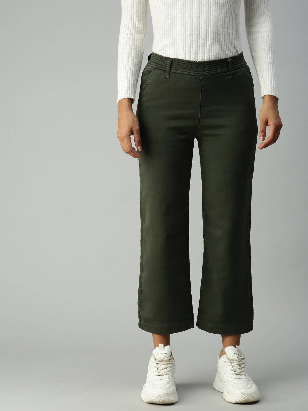 Women's Green Solid Denim Straight Jeans