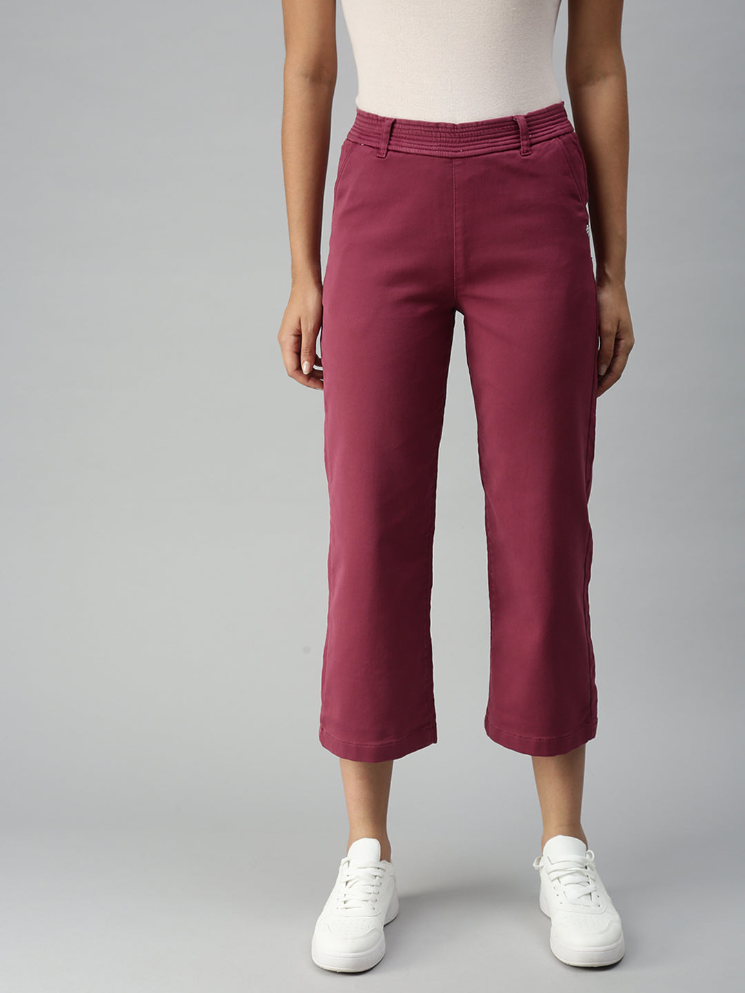 Women's Mauve Solid Denim Straight Jeans