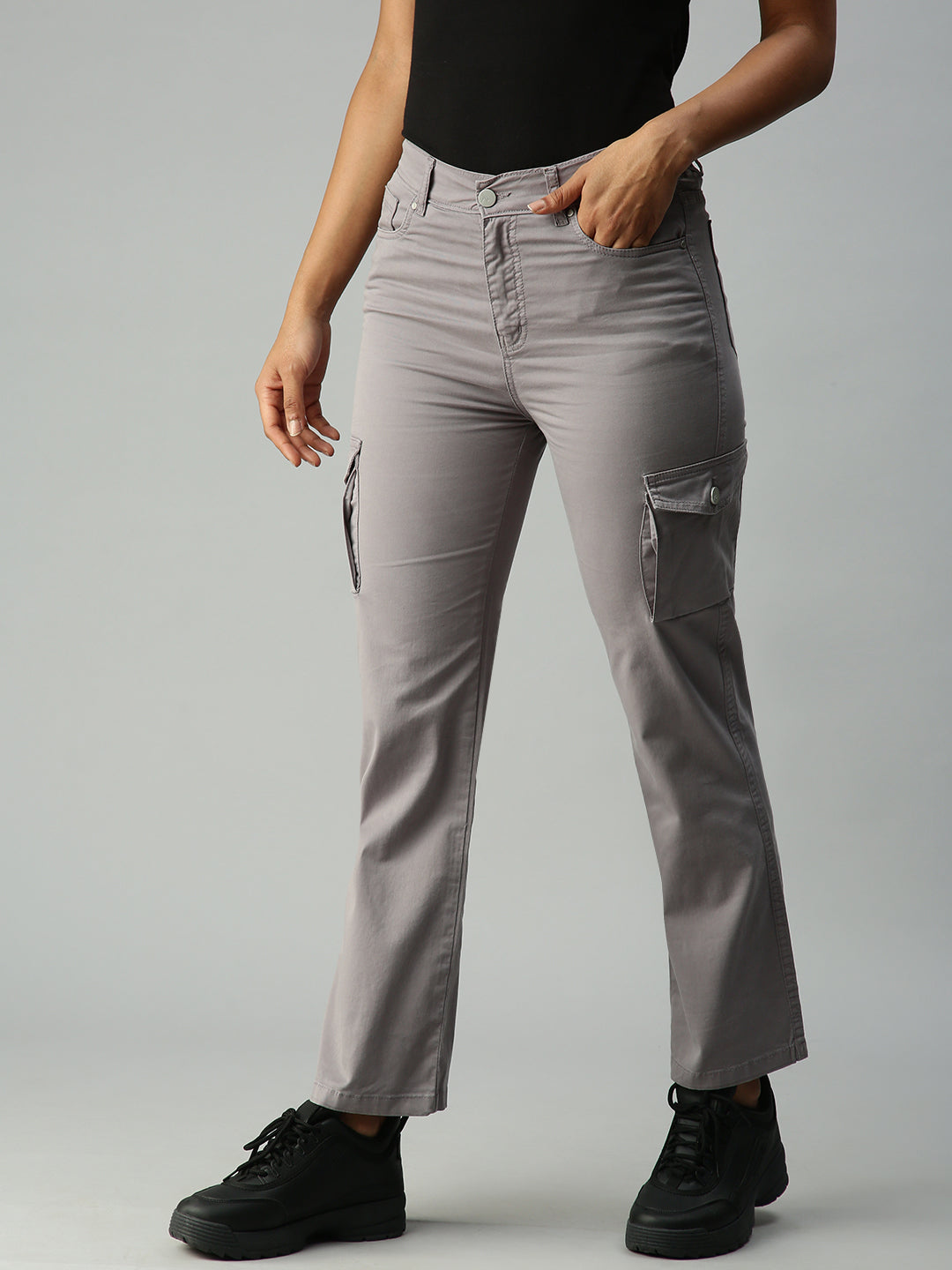 Women's Grey Solid Denim Straight Jeans