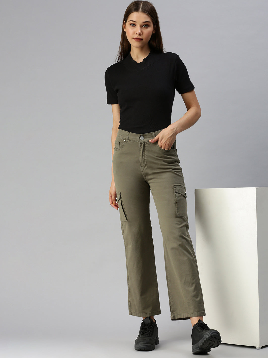 Women's Olive Solid Denim Straight Jeans