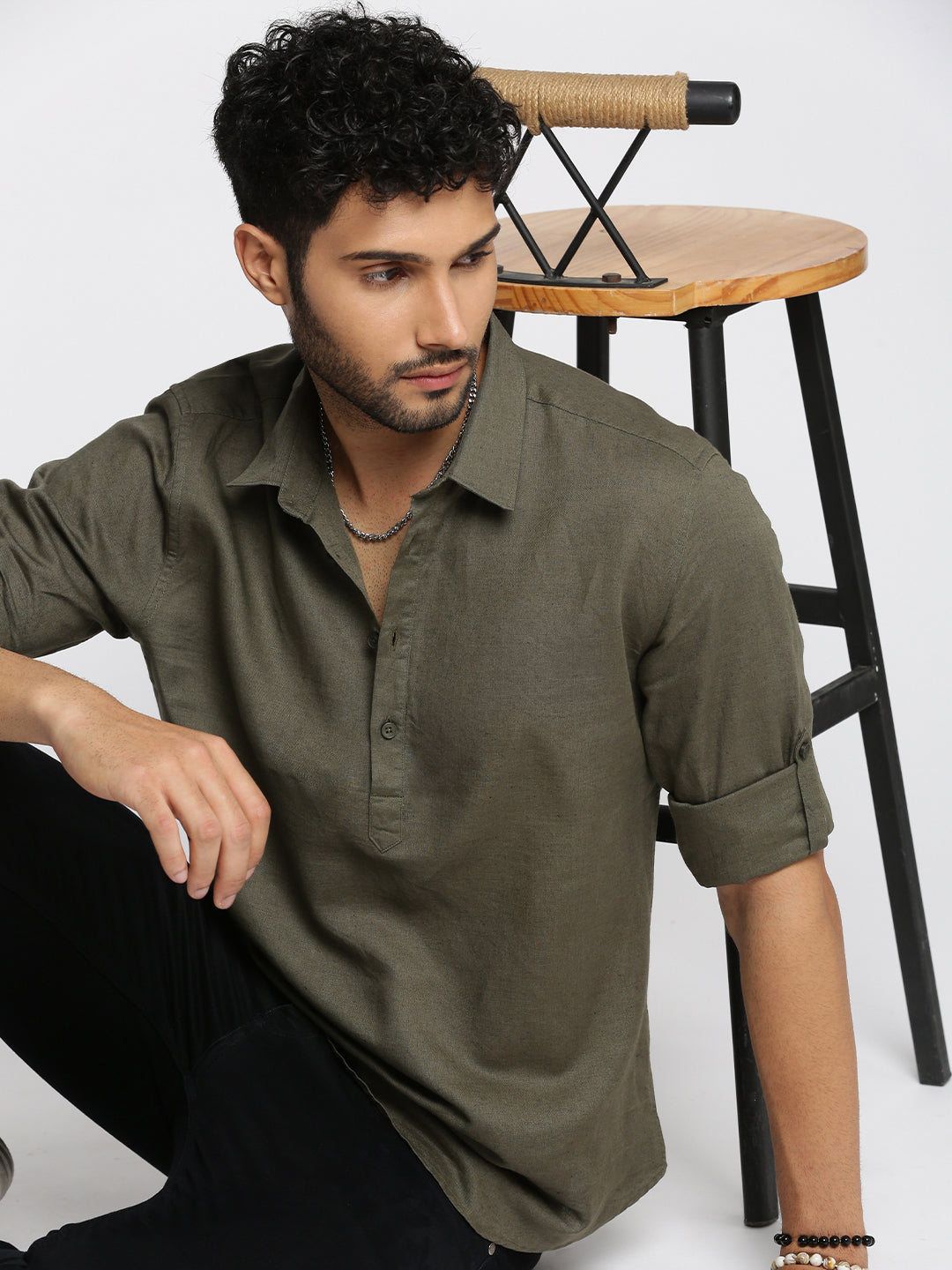 Men Olive Solid Shirt Collar Casual Short Kurta