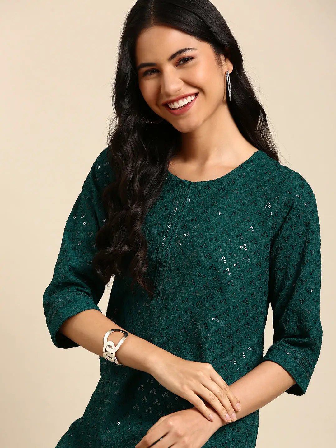 Women's Green Embroidered Straight Kurta
