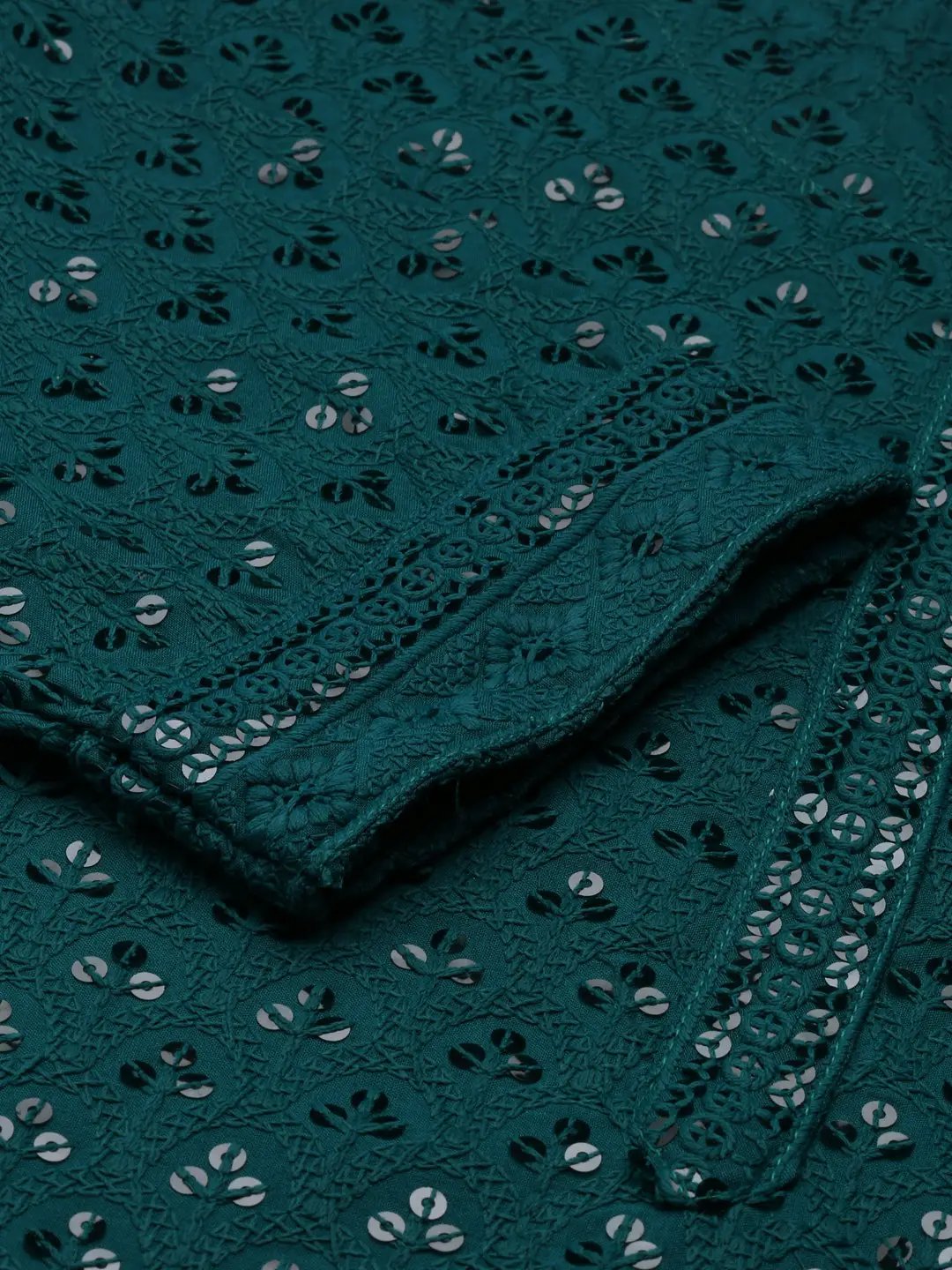 Women's Green Embroidered Straight Kurta