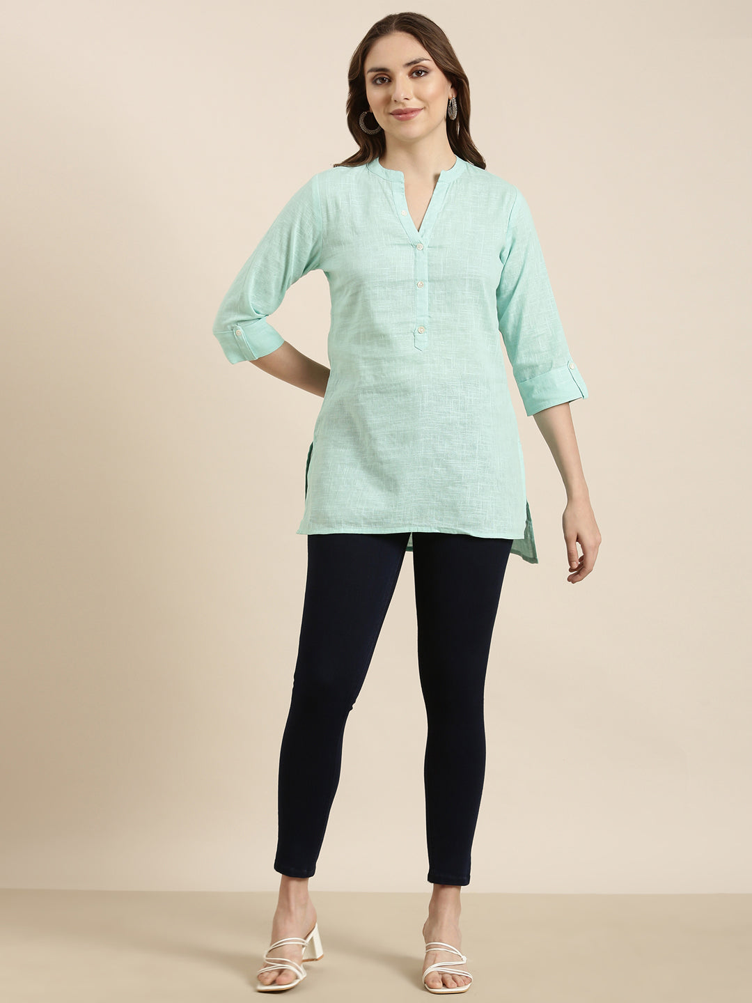 Women Solid Sea Green Straight Kurti