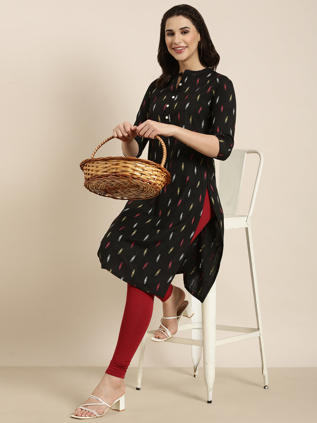 Women Straight Black Geometric Kurta