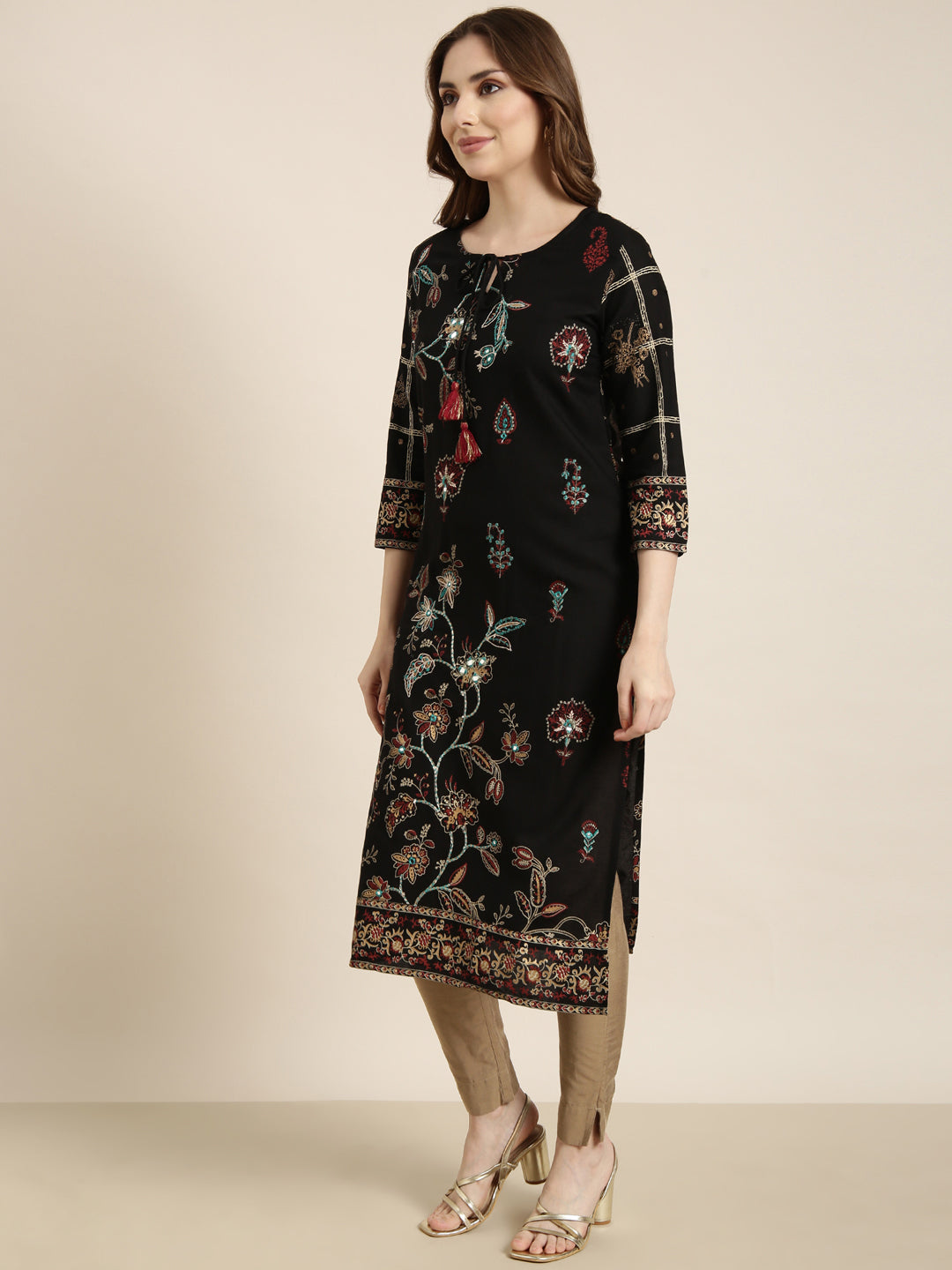 Women Straight Black Floral Kurta