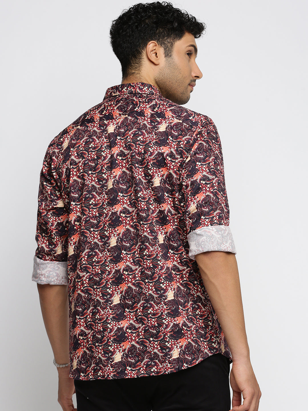 Men Maroon Spread Collar Graphic Shirt