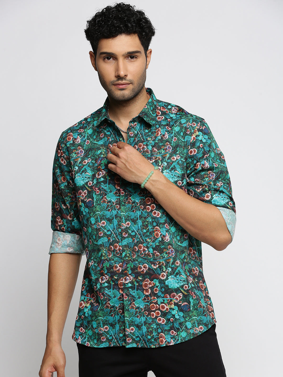 Men Blue Spread Collar Graphic Shirt