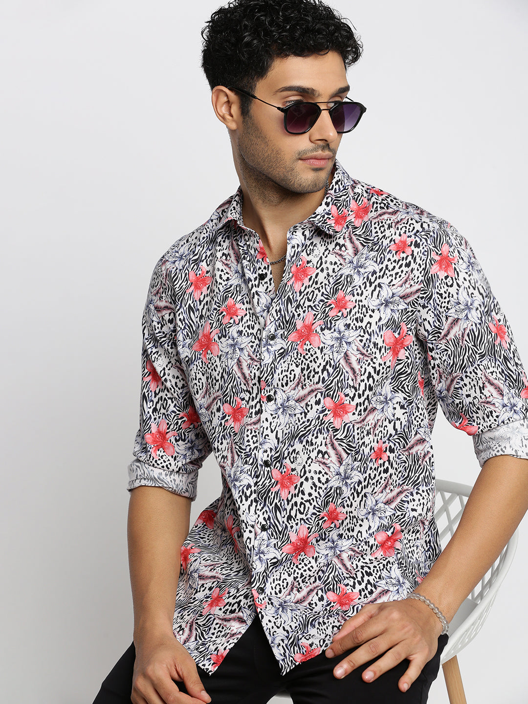 Men Off White Spread Collar Floral Shirt