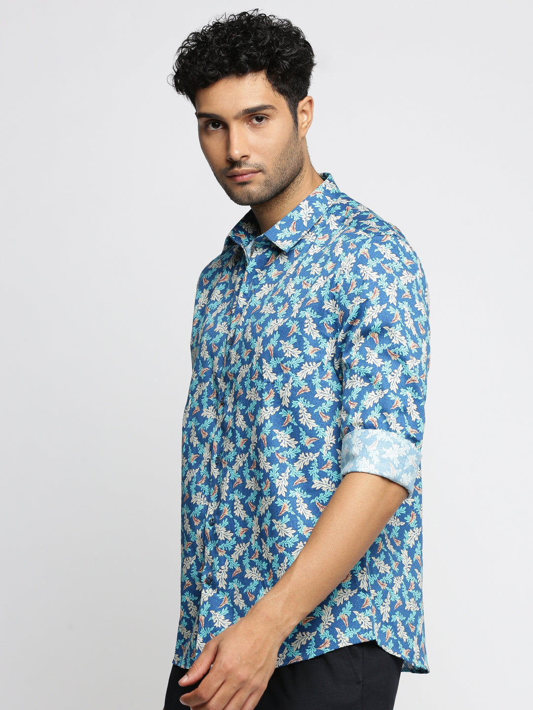 Men Blue Spread Collar Floral Shirt