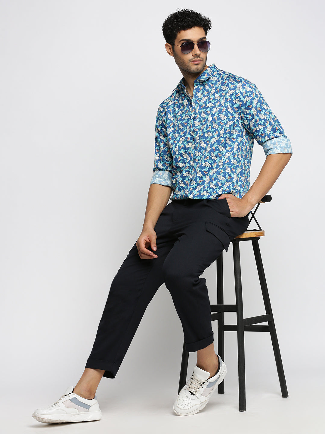 Men Blue Spread Collar Floral Shirt