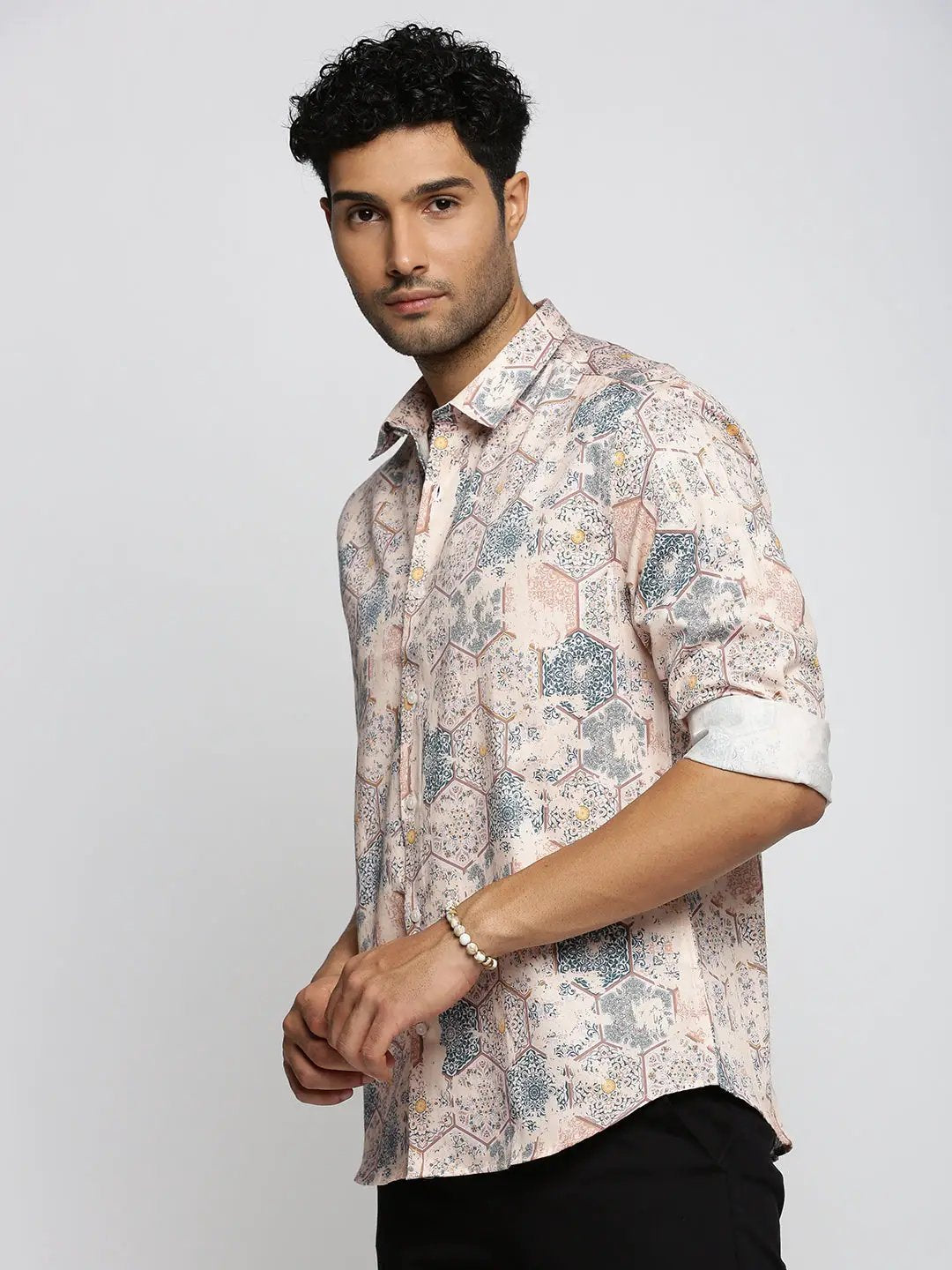 Men's Cream Spread Collar Geometric Shirt