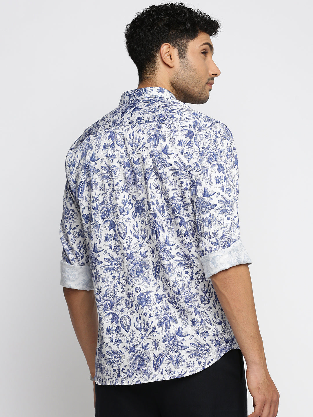 Men Blue Spread Collar Floral Shirt