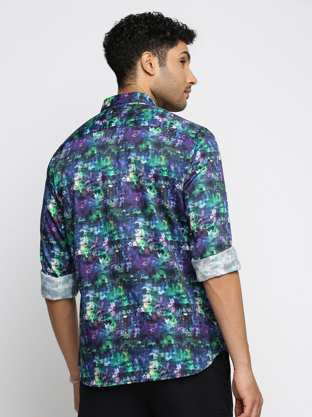 Men Navy Blue Spread Collar Abstract Shirt