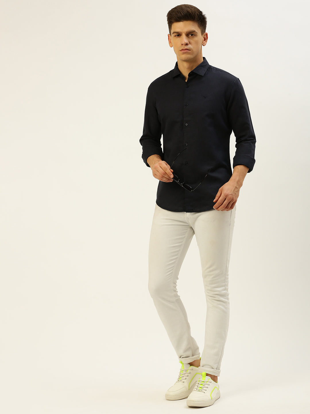 Men Navy Solid Casual Shirt