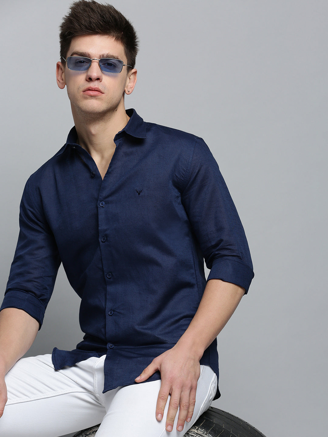 Men Navy Solid Casual Shirt