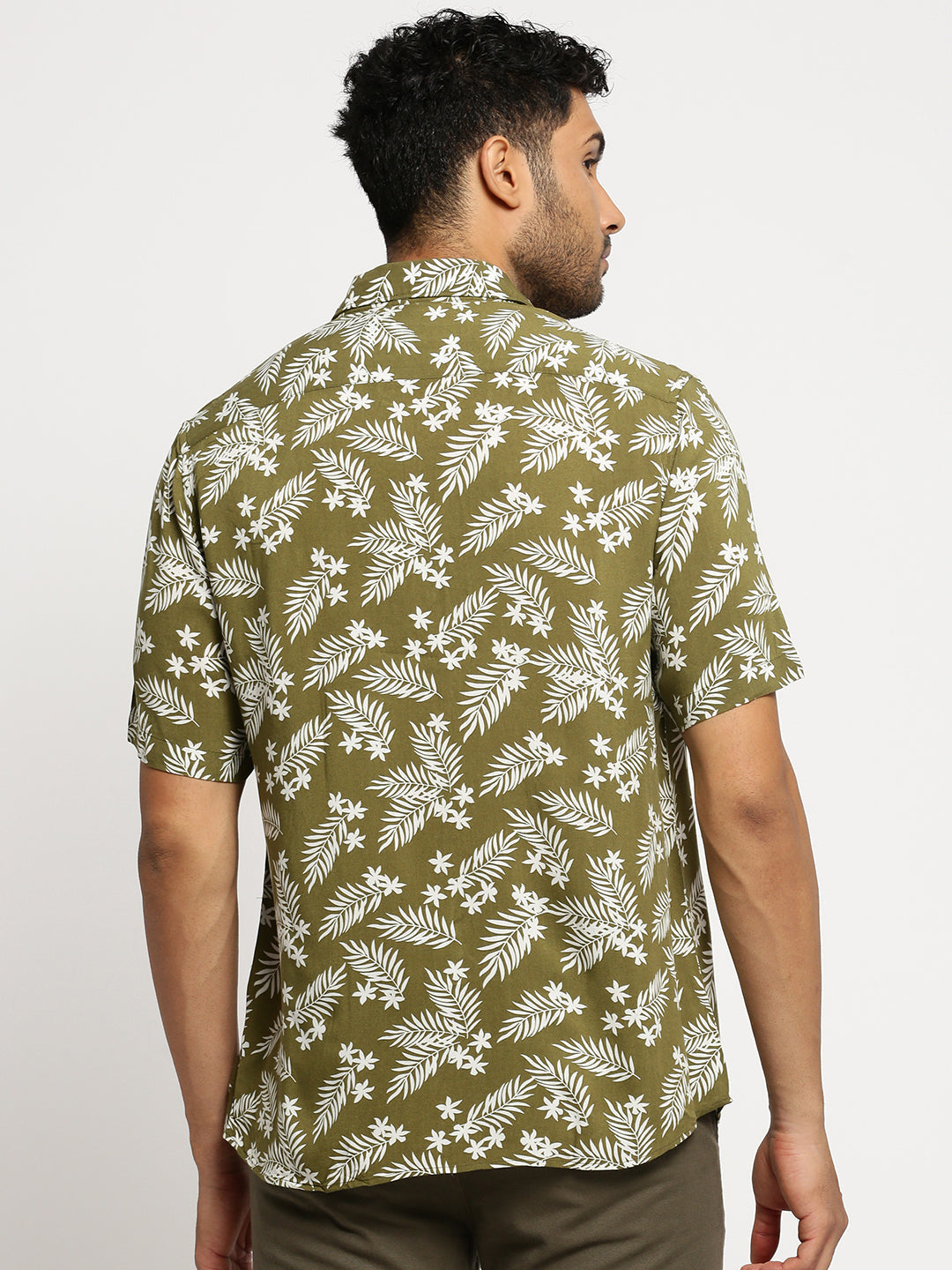 Men Green Spread Collar Floral Shirt