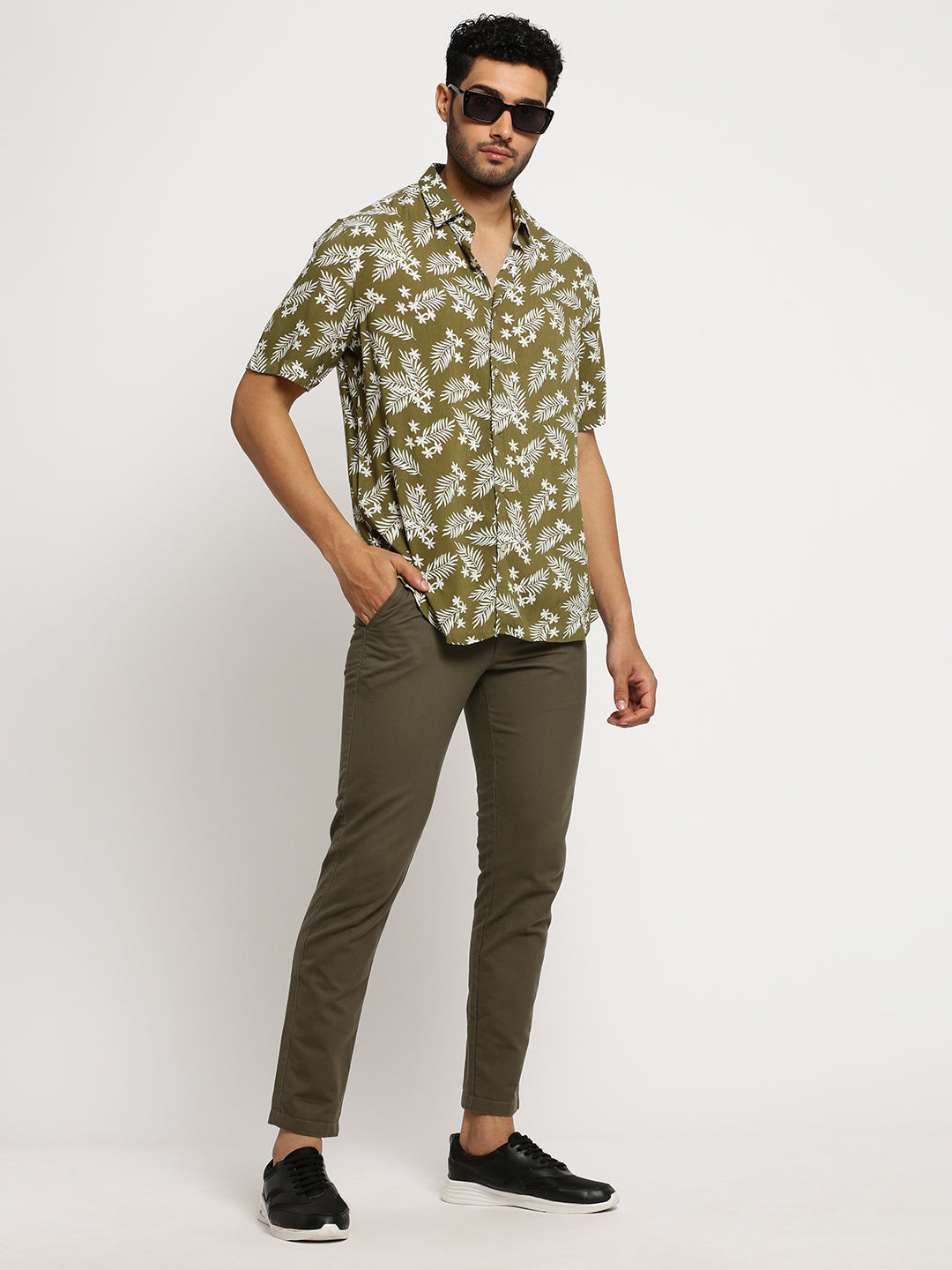 Men Green Spread Collar Floral Shirt