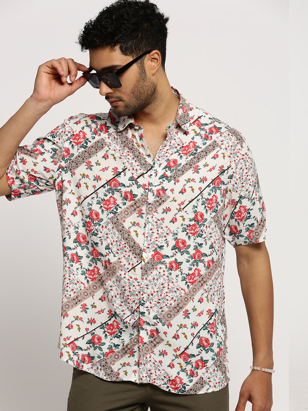 Men White Spread Collar Floral Shirt