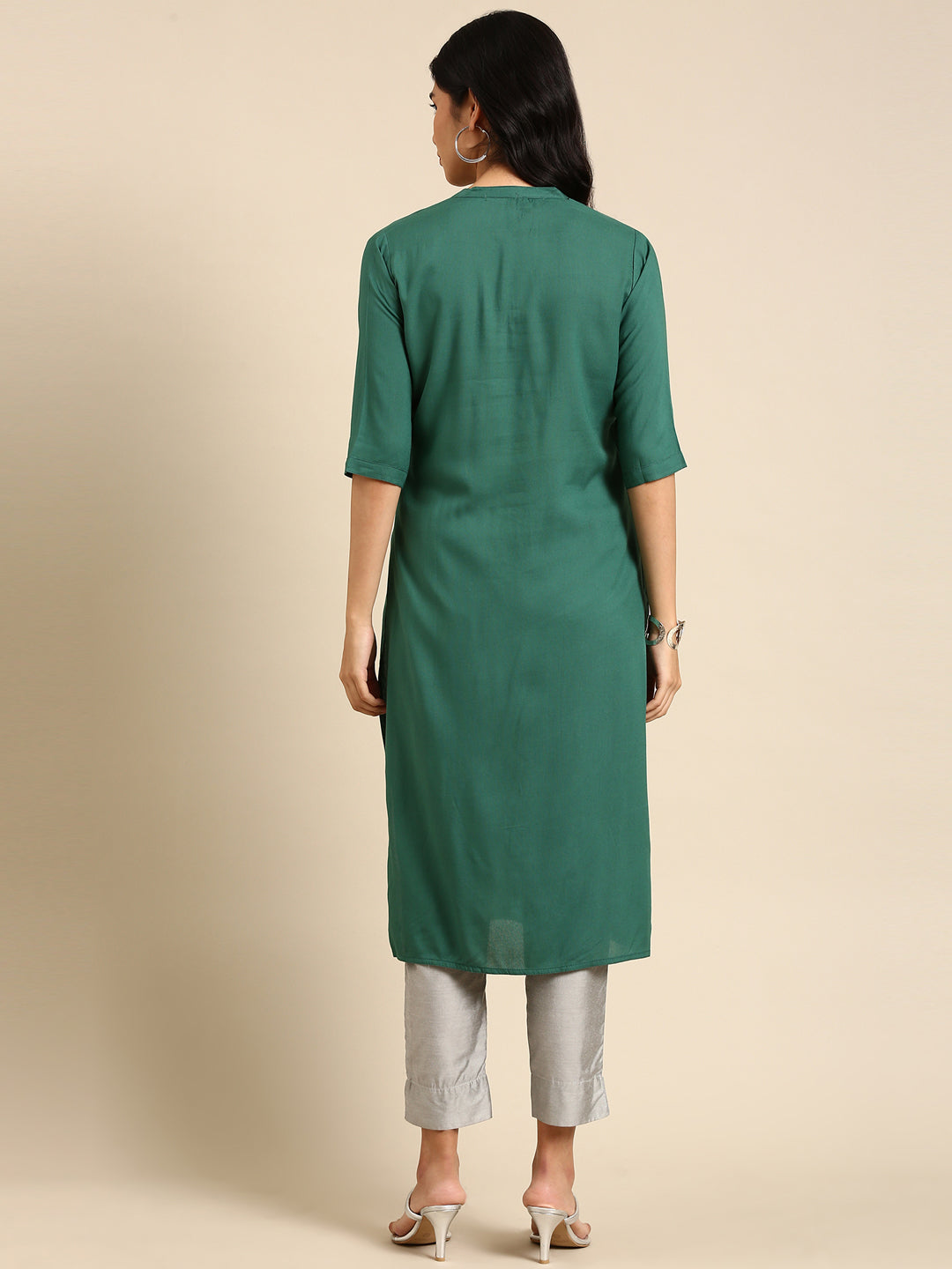 Women's Green Solid Straight Kurta