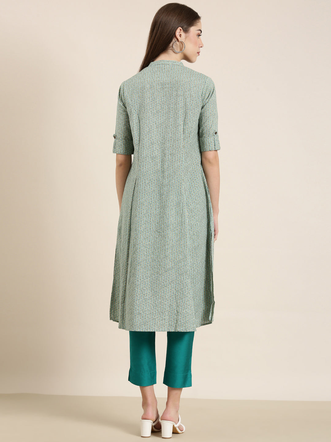 Women's Green Geometric Printed Cotton Mandarin Collar A-Line Kurta