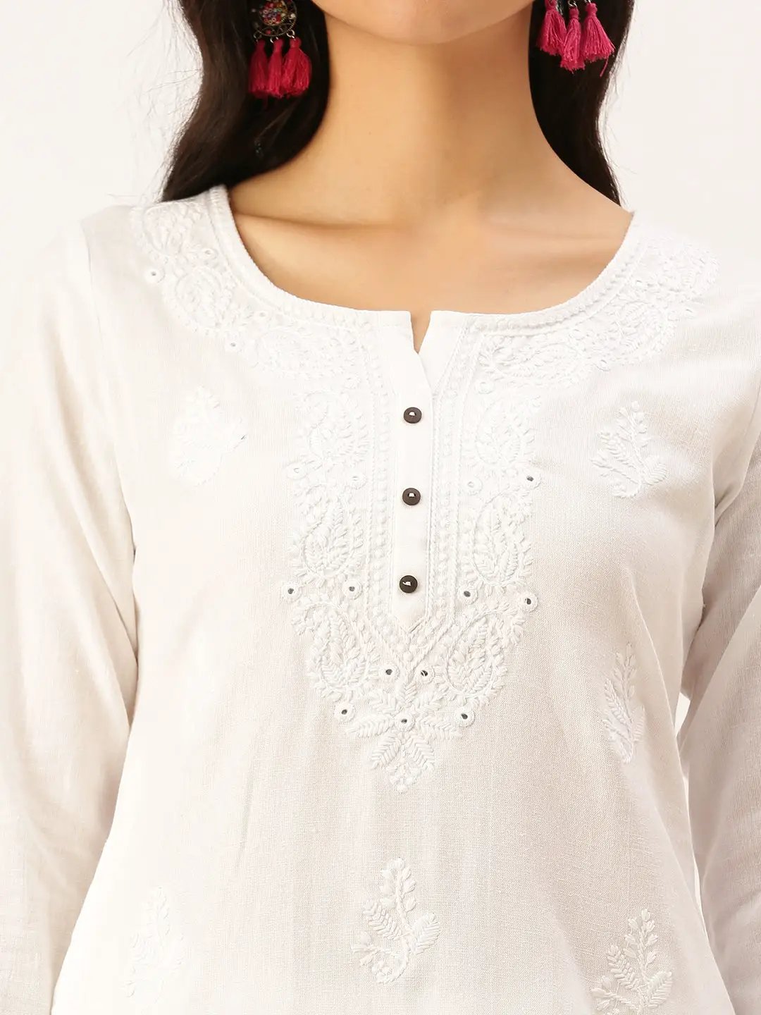 Women's White Embroidered Straight Kurtas - from SHOWOFFFF