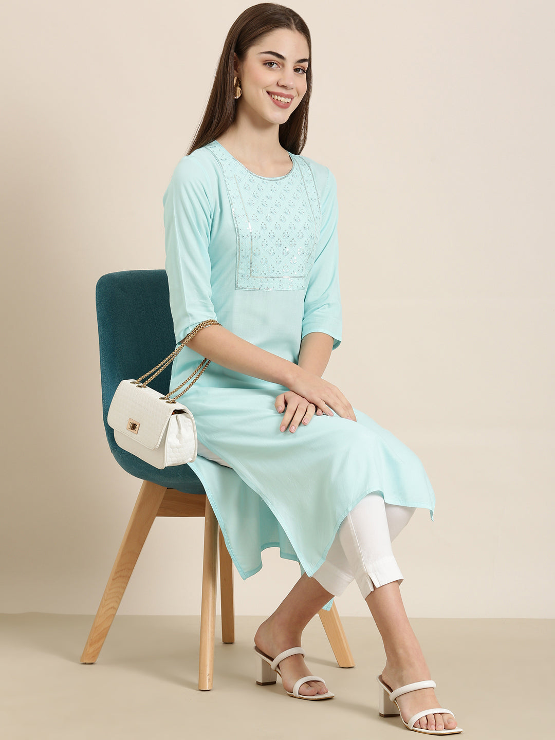 Women Blue Solid Straight Kurta