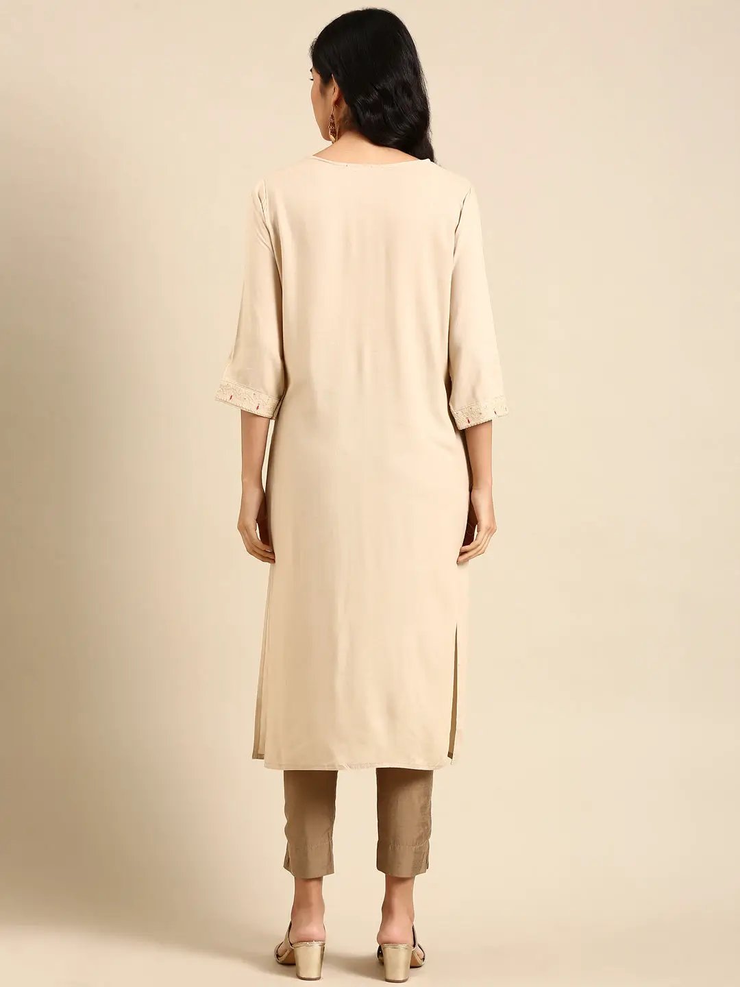 Women's Beige Solid Straight Kurta