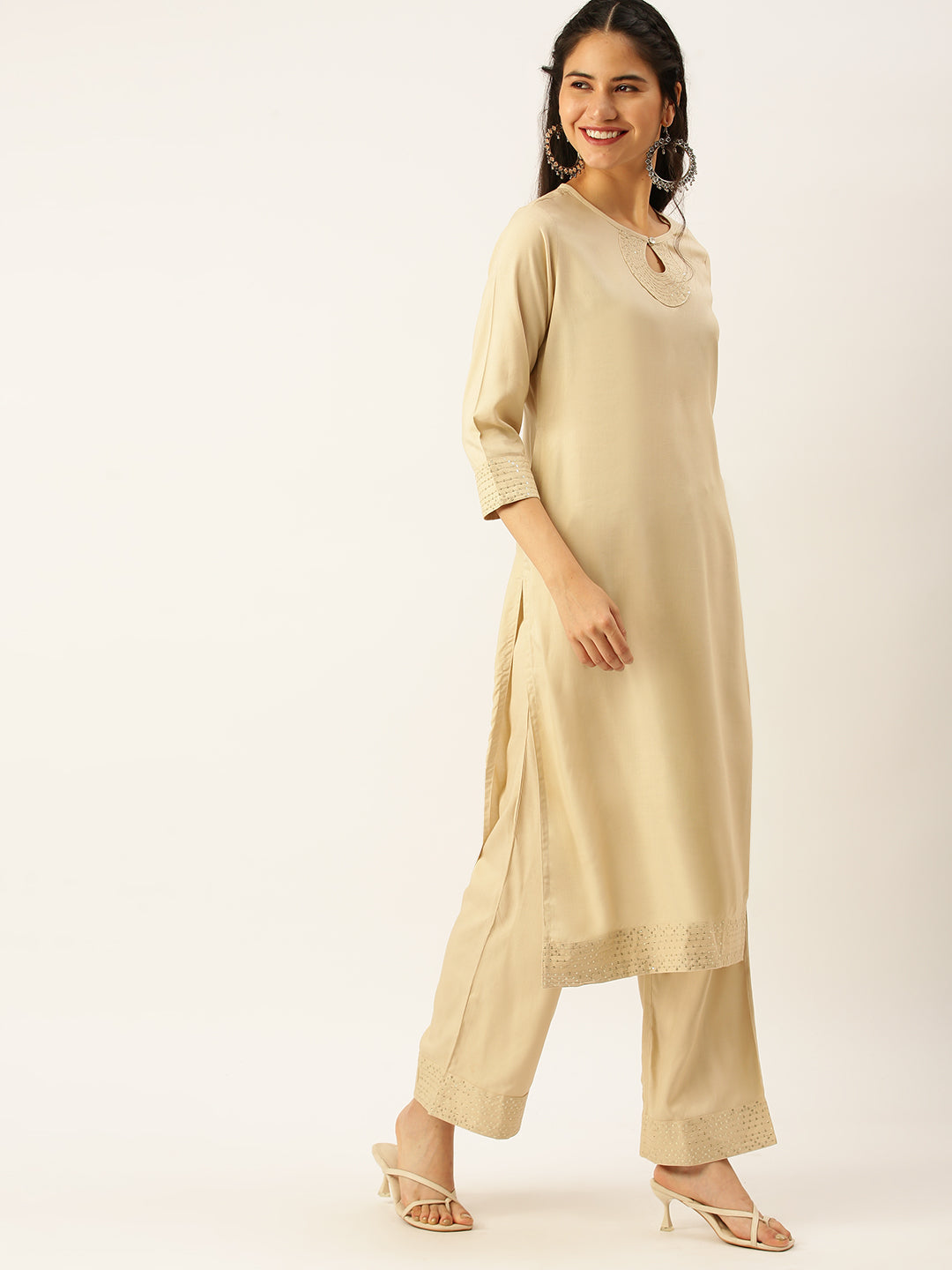 Women's Beige Solid Kurta Sets