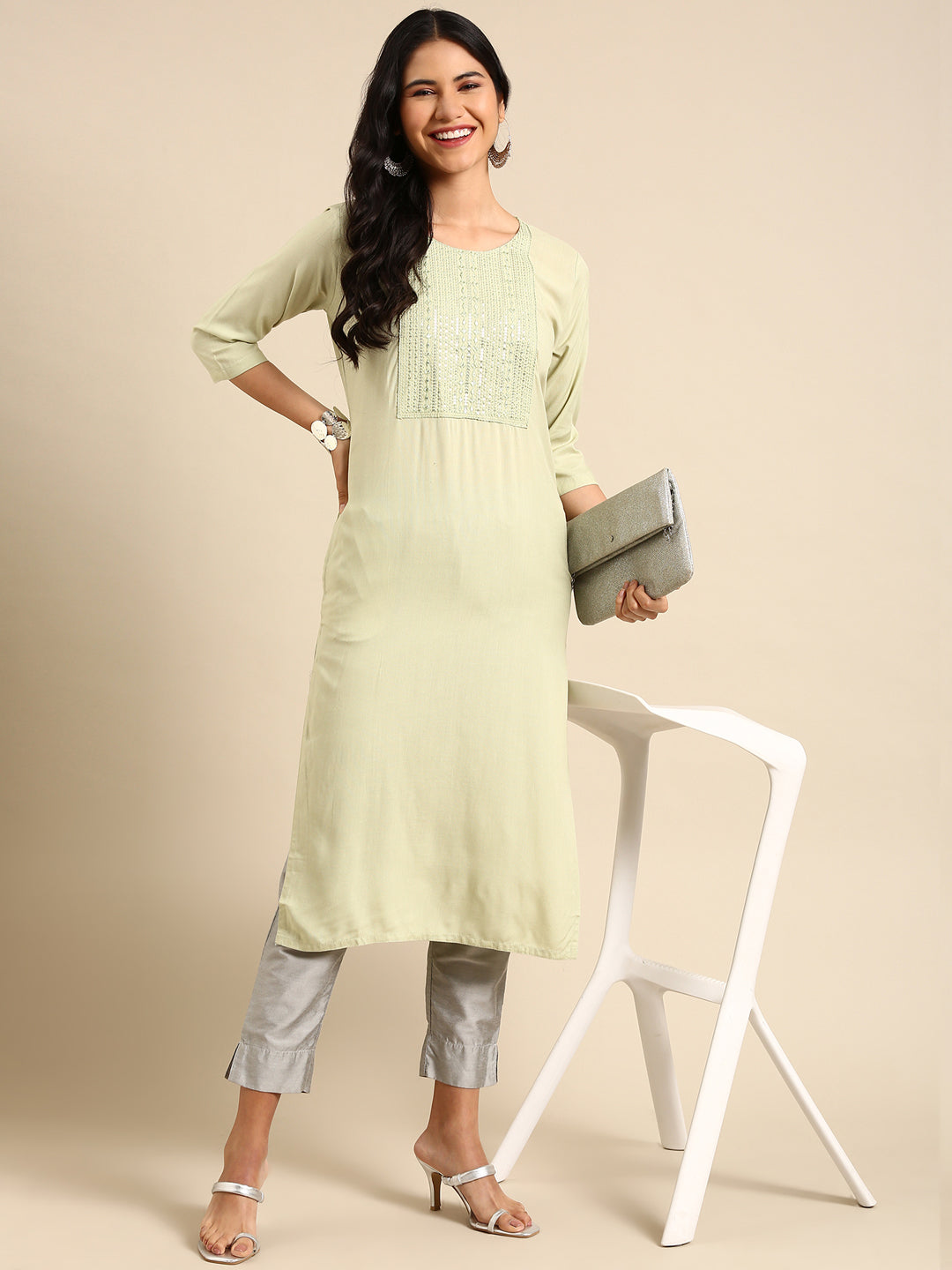 Women's Green Solid Straight Kurta