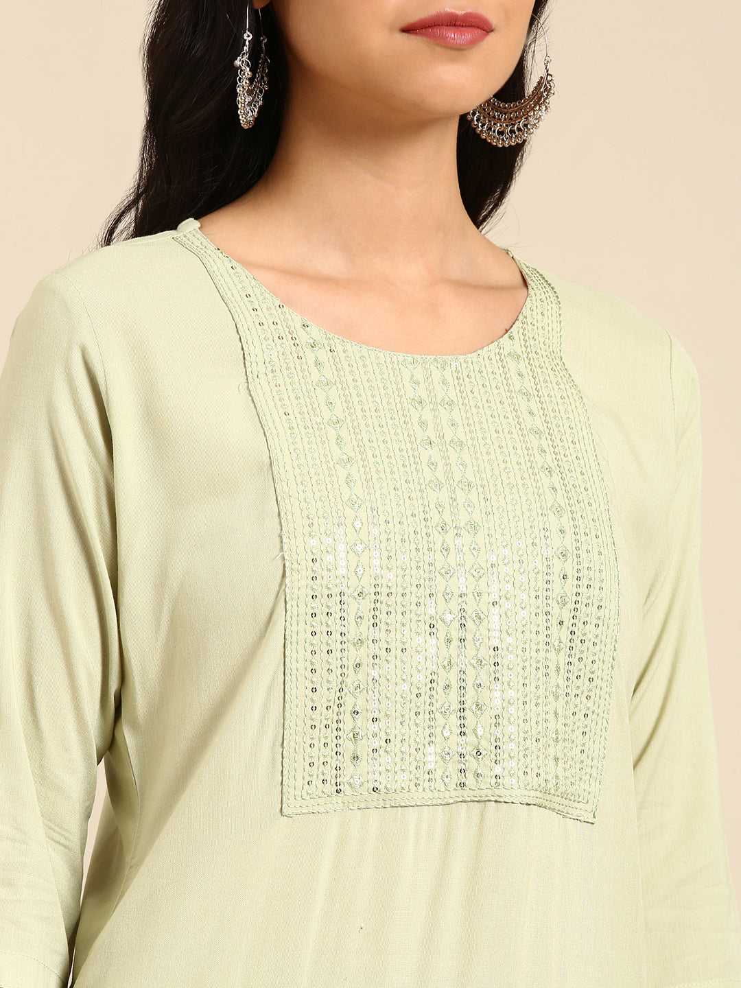 Women's Green Solid Straight Kurta