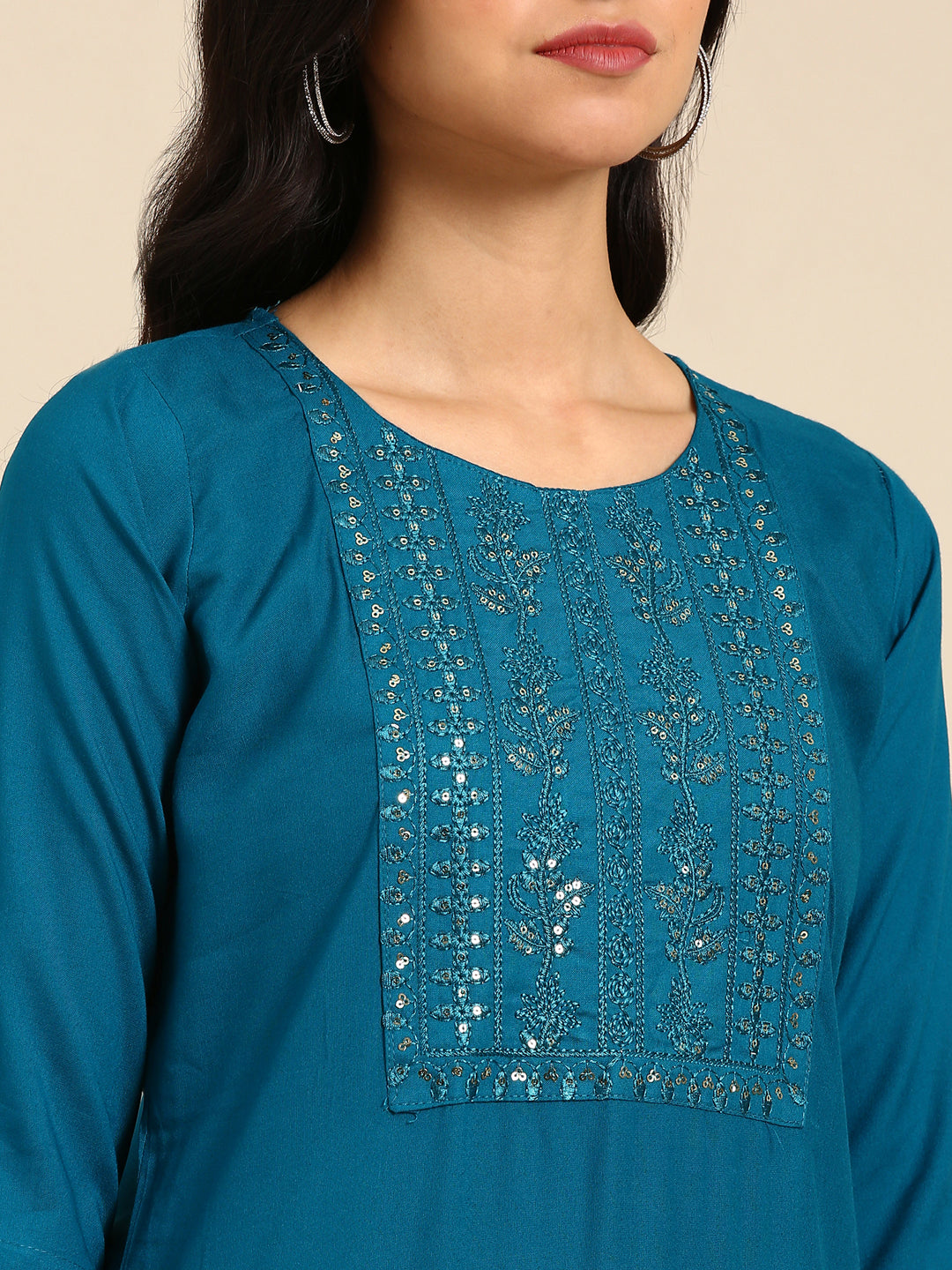 Women's Blue Solid Straight Kurta