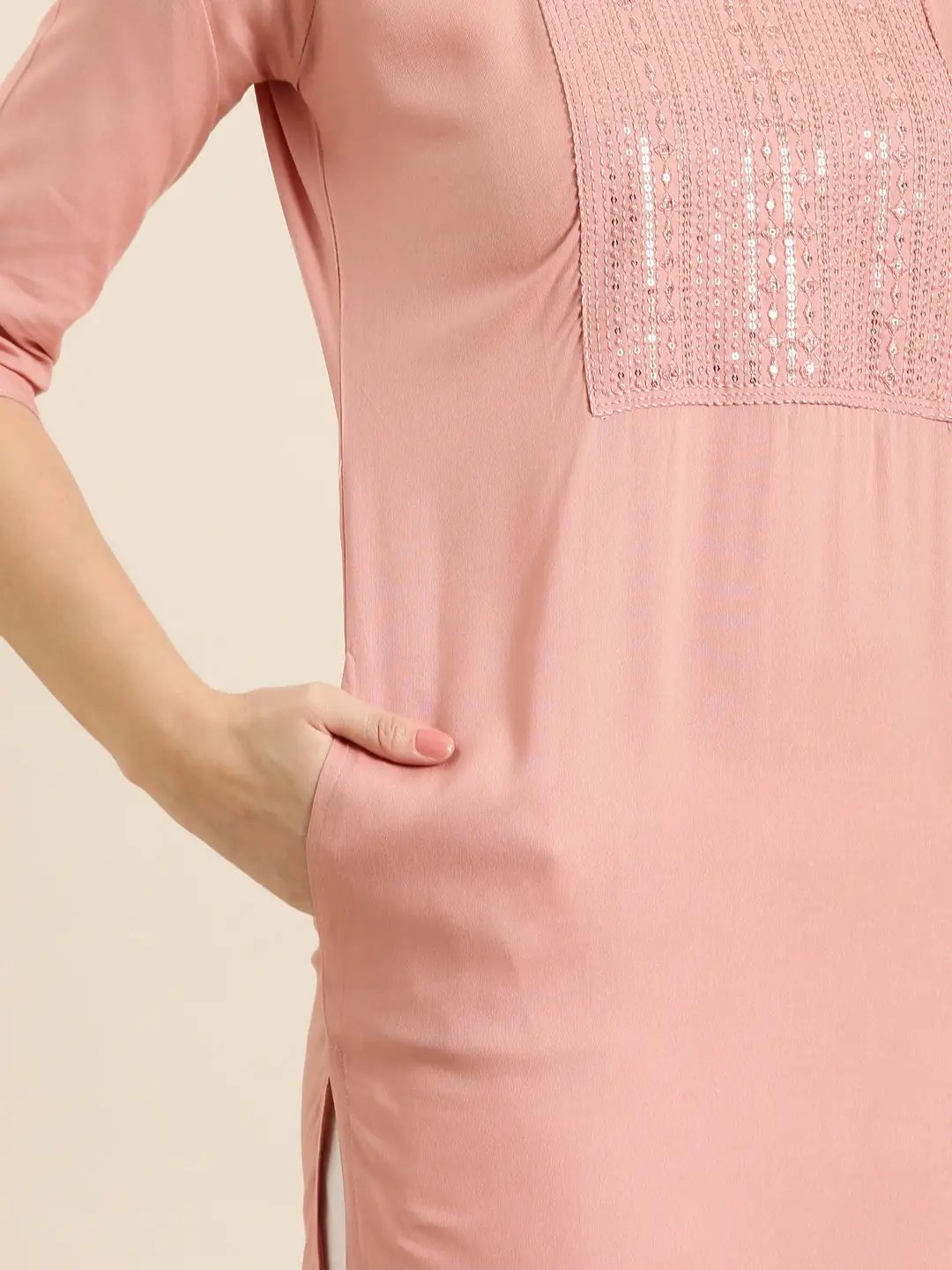 Women's Mauve Solid Straight Kurta