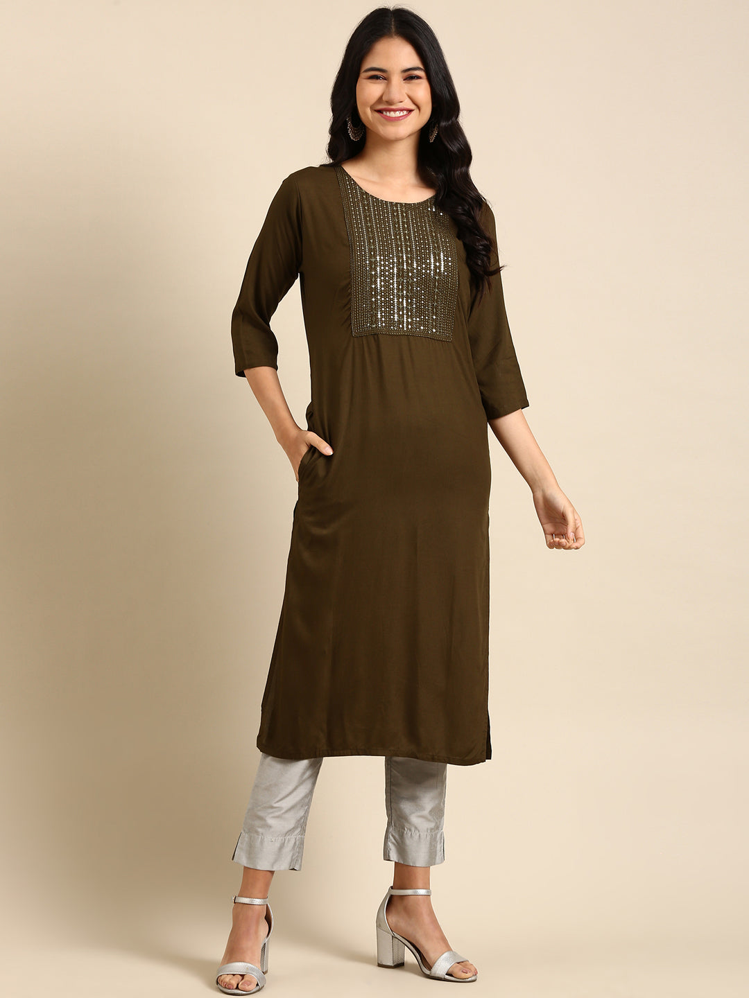 Women's Green Solid Straight Kurta