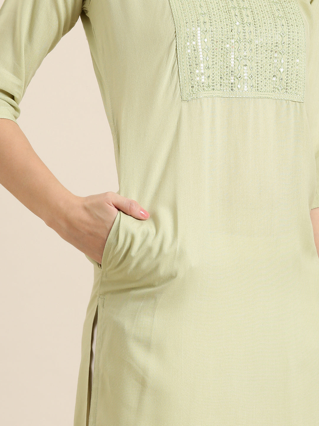 Women Sea Green Solid Straight Kurta