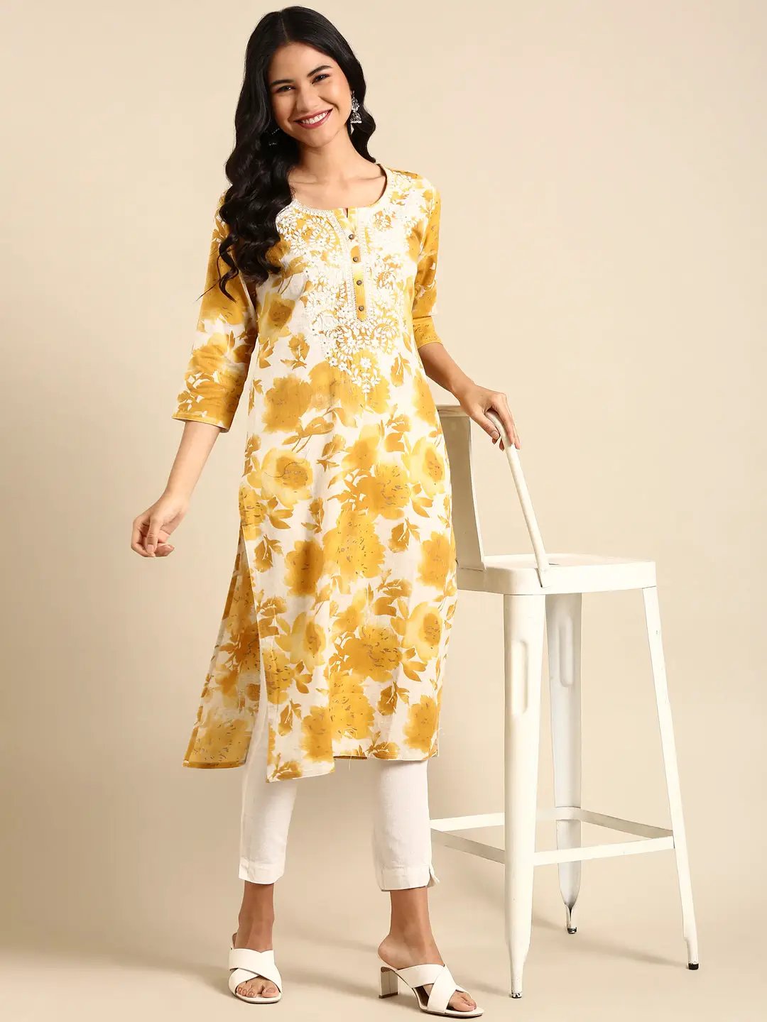 Women's Yellow Printed Straight Kurta