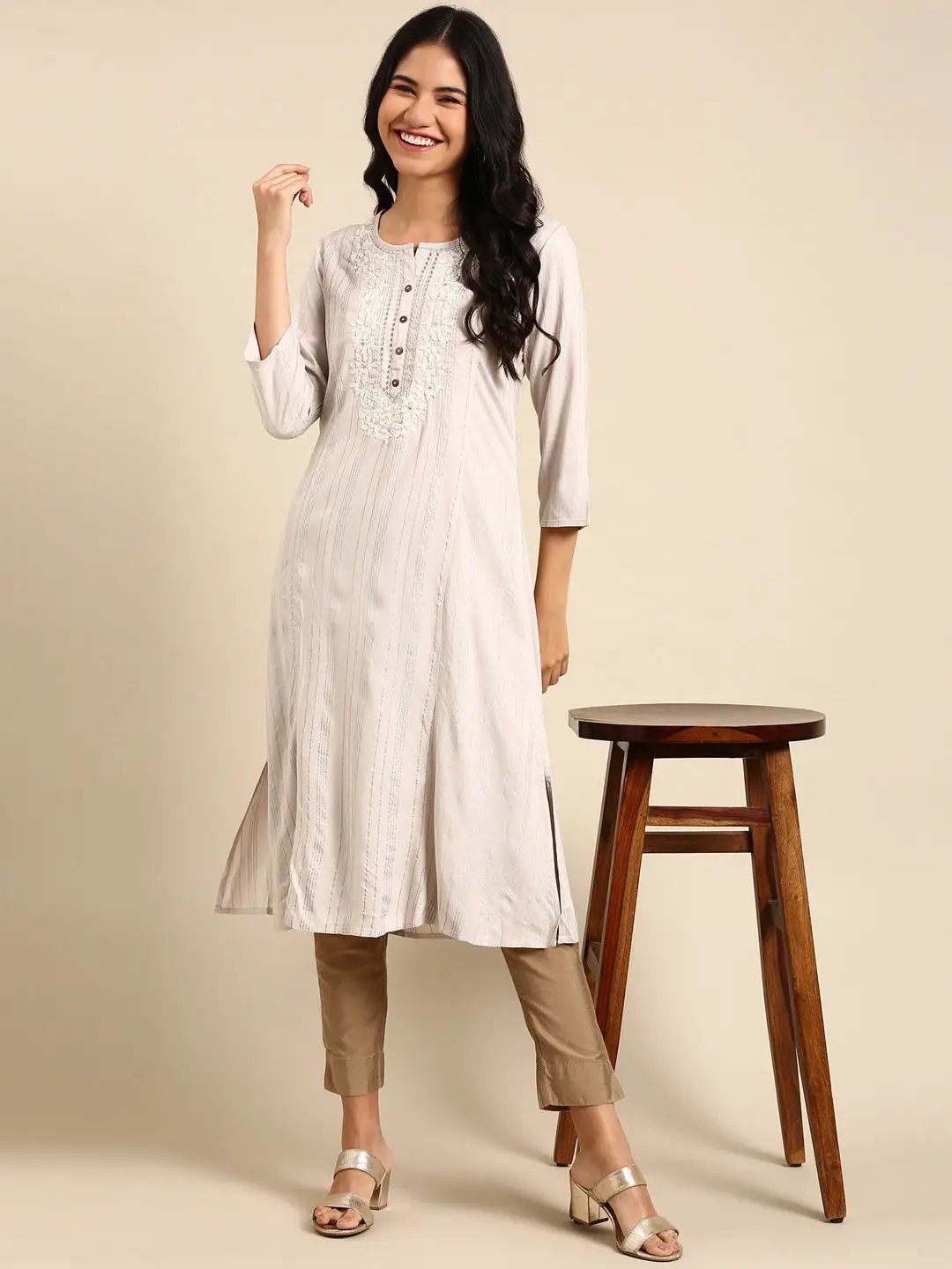 Women's Silver Striped Straight Kurta