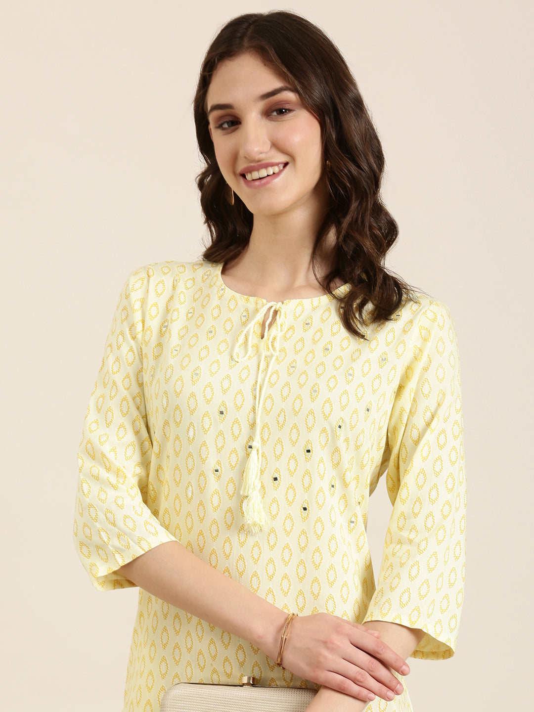 Women Yellow Geometrical Straight Kurta