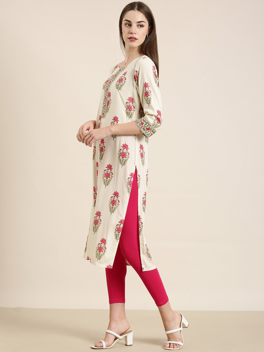 Women Cream Floral Straight Kurta