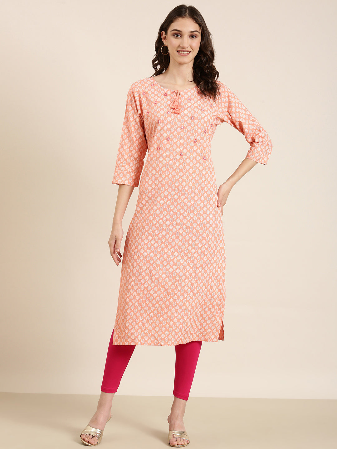 Women Peach Printed Straight Kurta