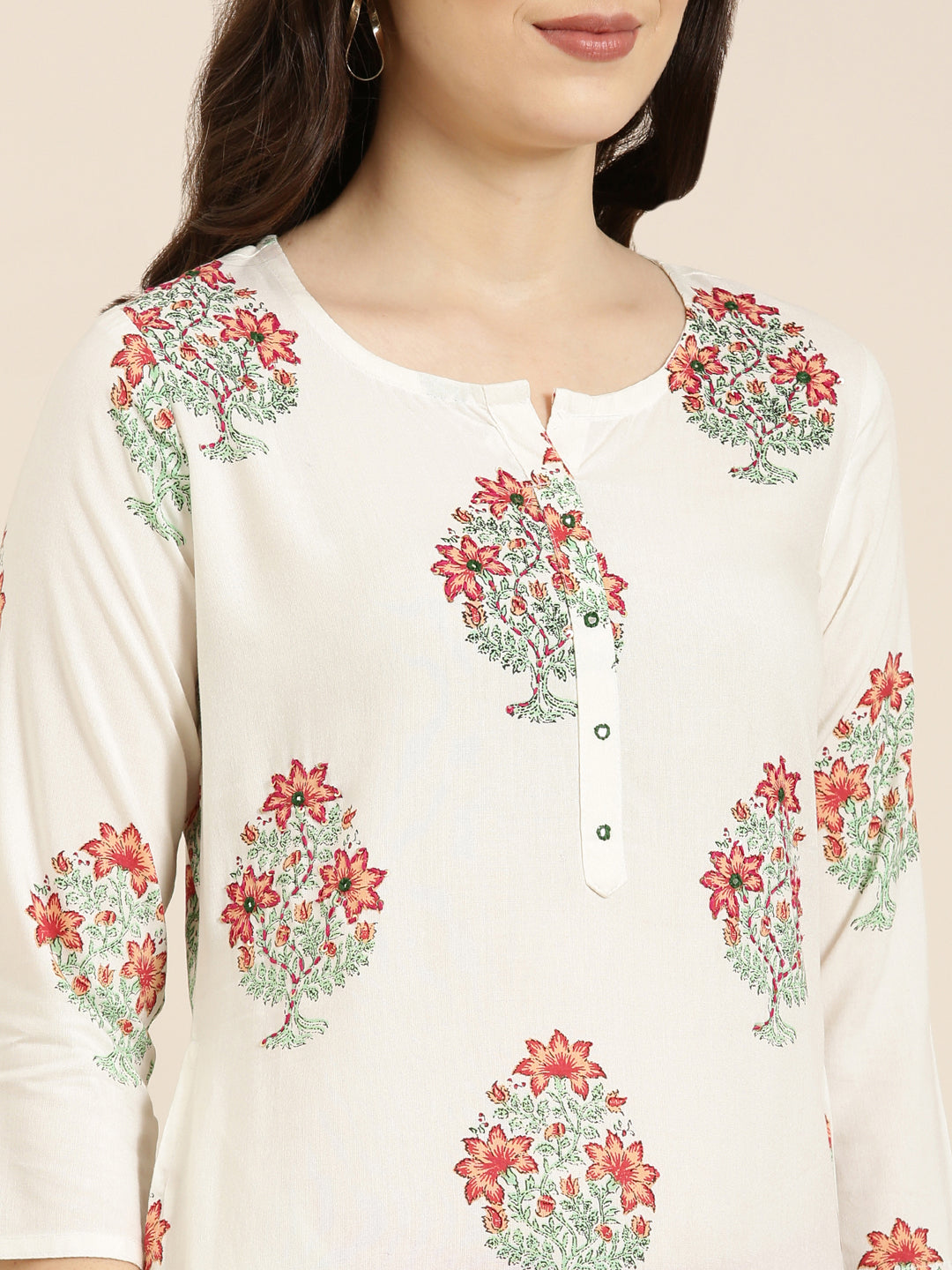 Women Off White Floral Straight Kurta