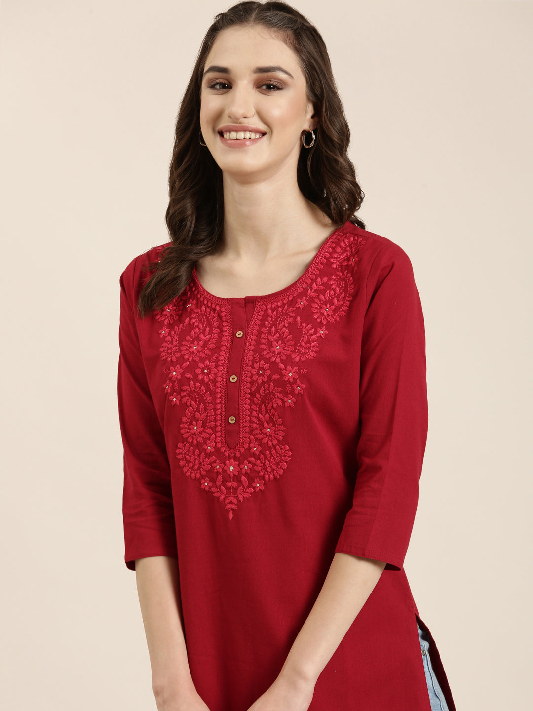 Women Maroon Solid Straight Kurti