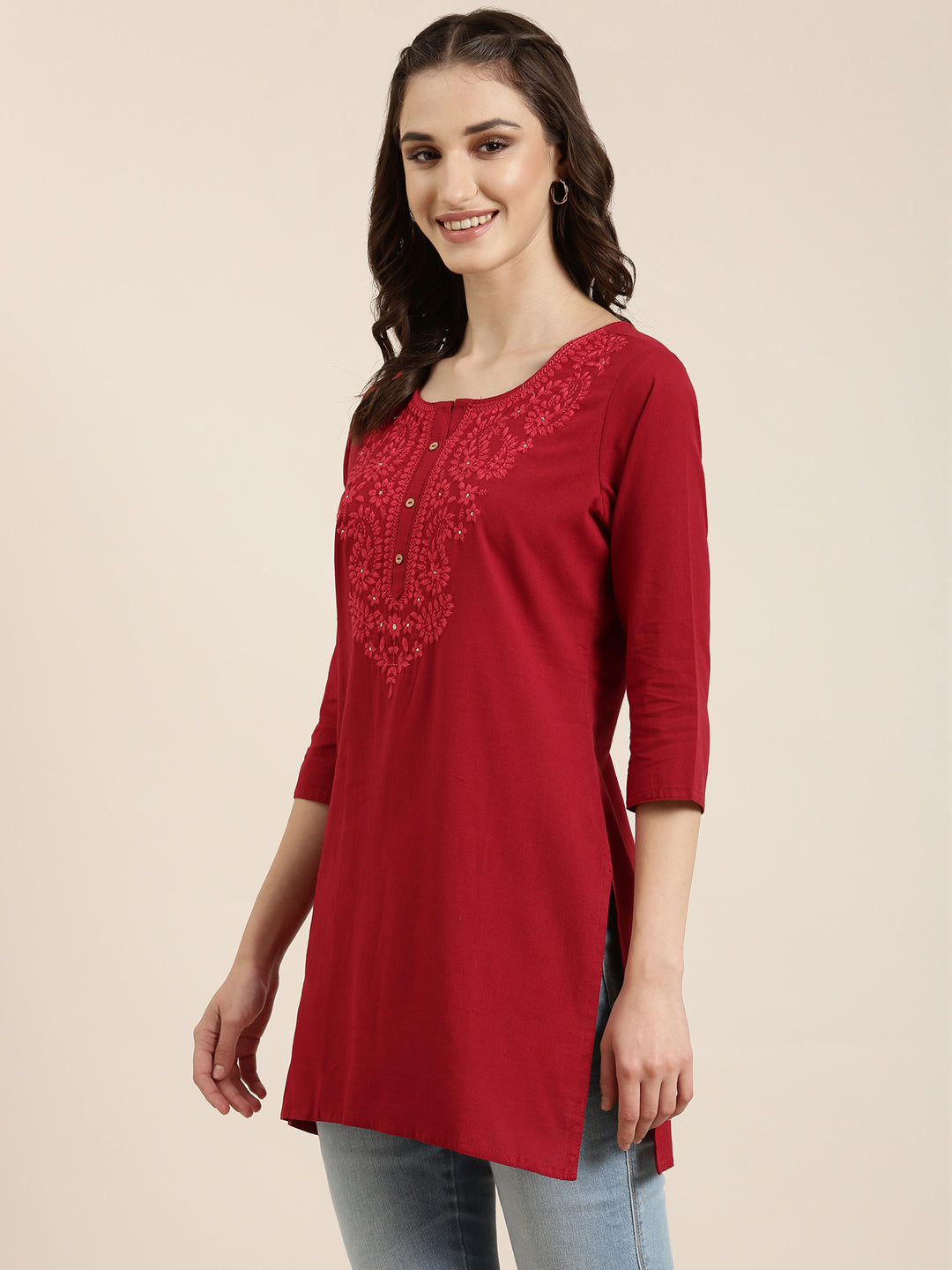 Women Maroon Solid Straight Kurti