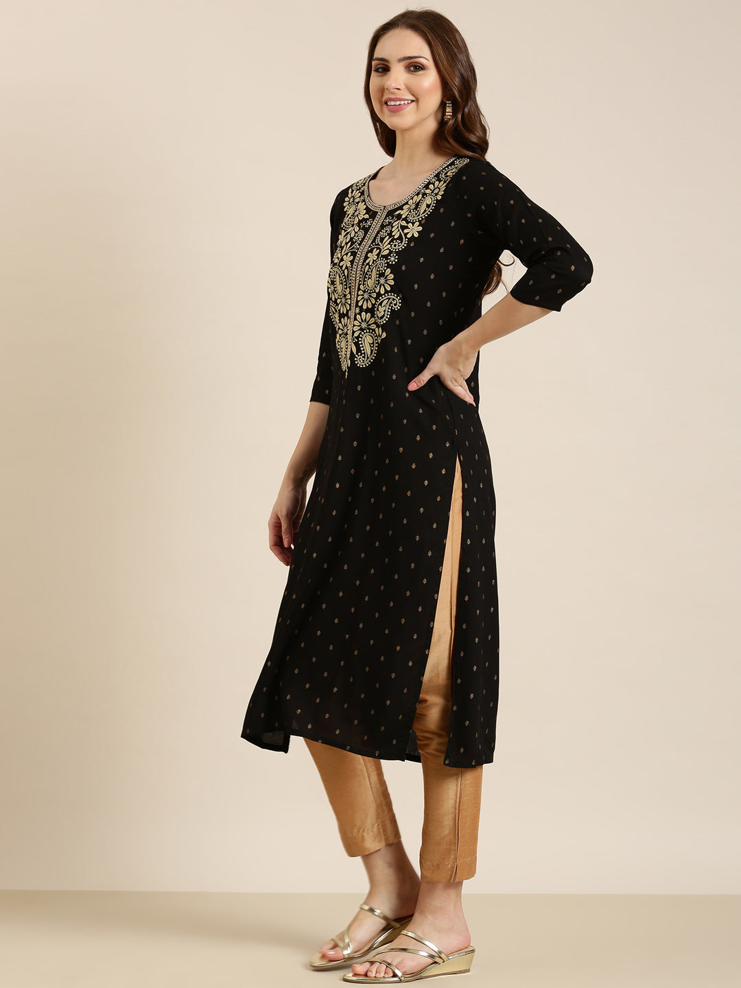 Women Black Floral Straight Kurta