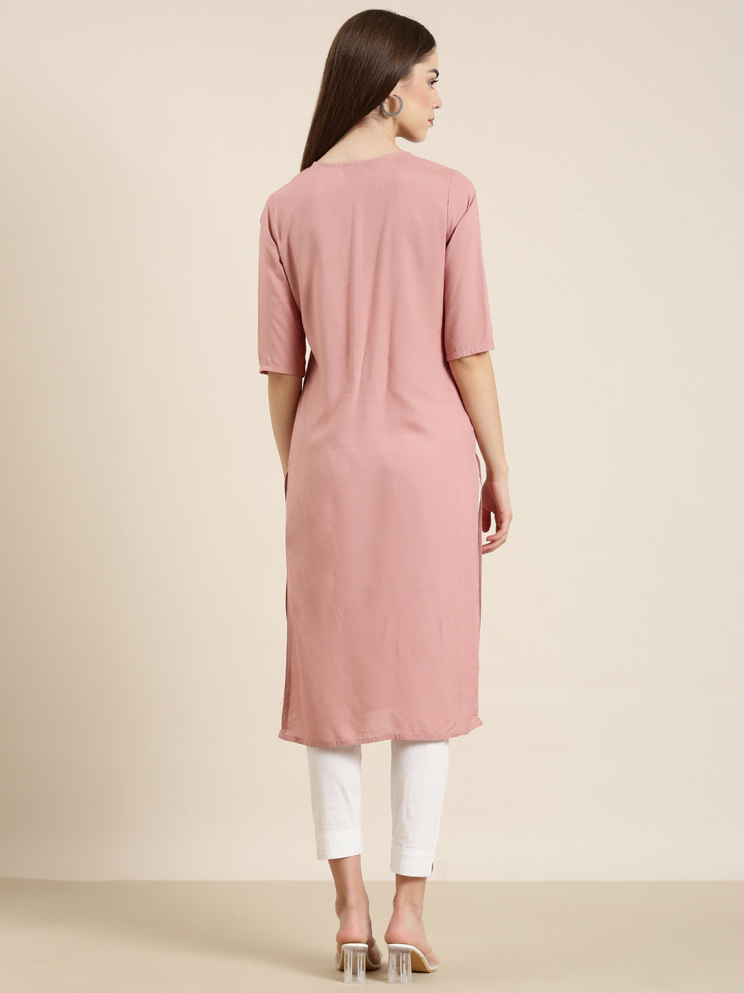 Women Mauve Solid Straight Kurta