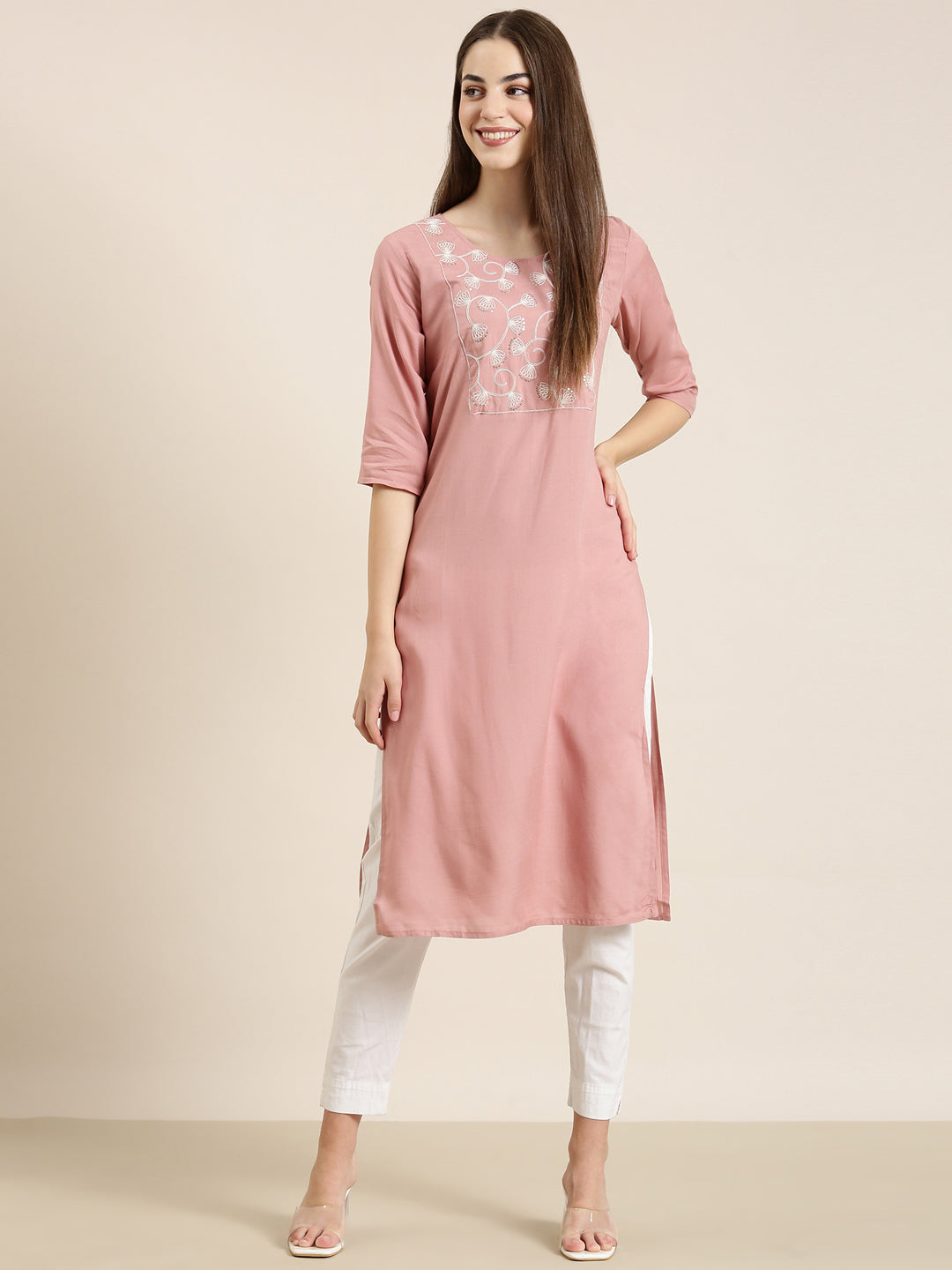 Women Mauve Solid Straight Kurta