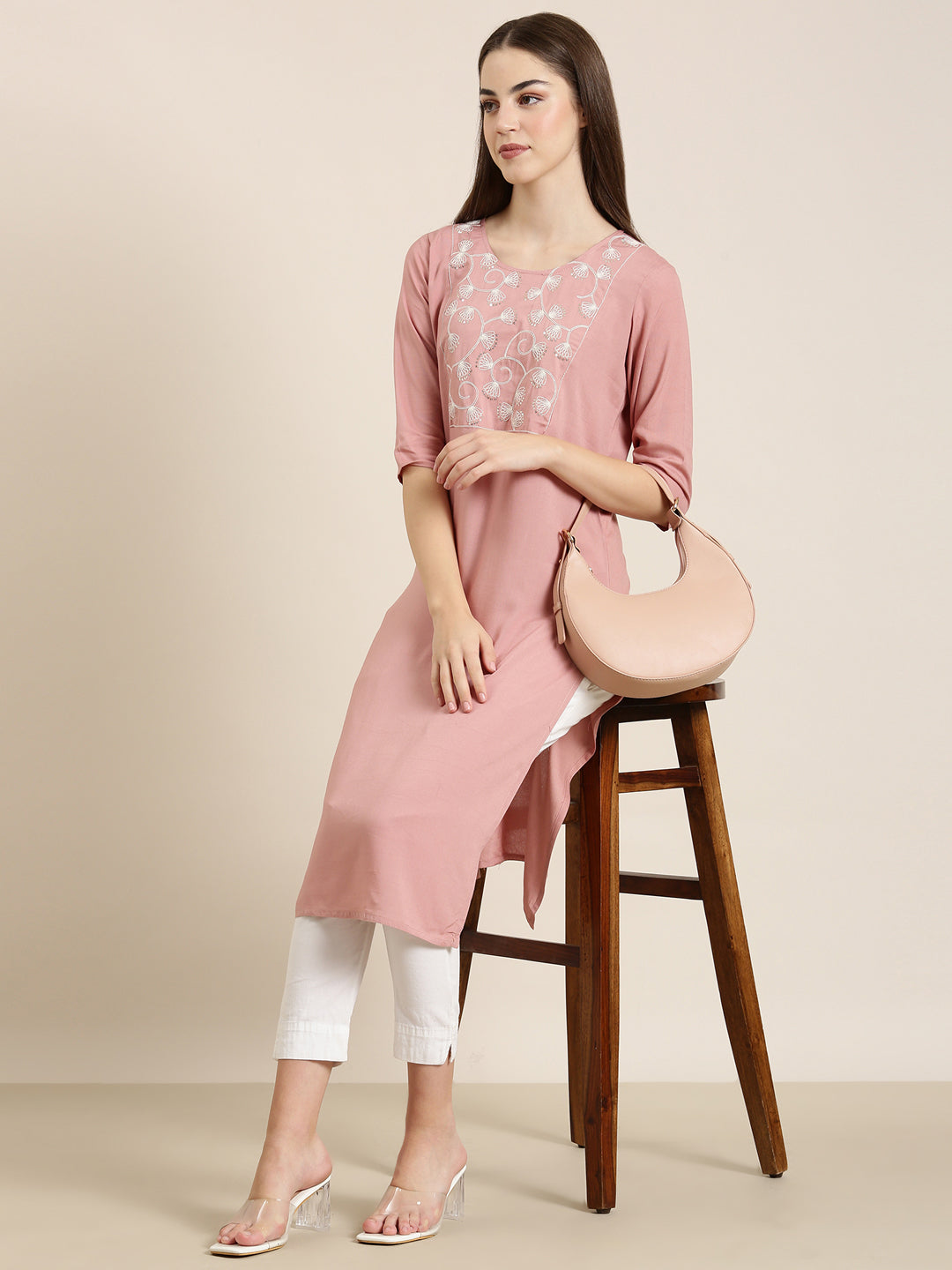 Women Mauve Solid Straight Kurta